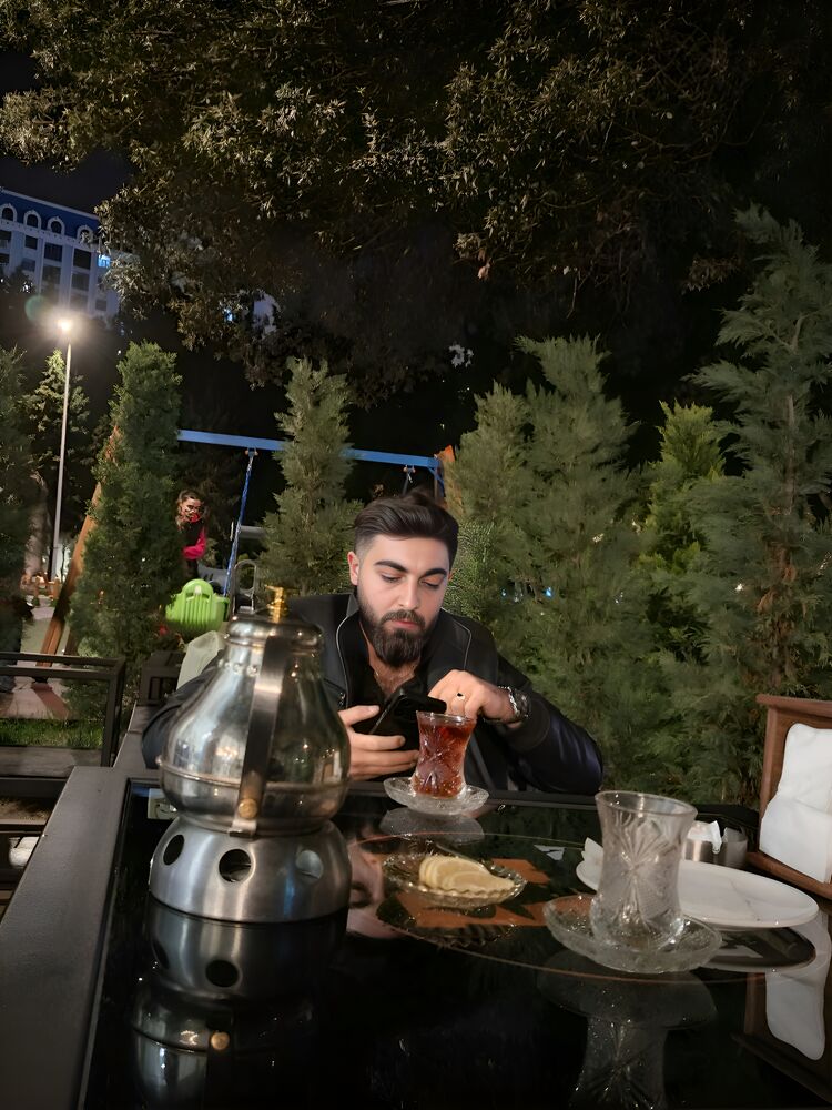  51598312  Nurlan, 31 ,    