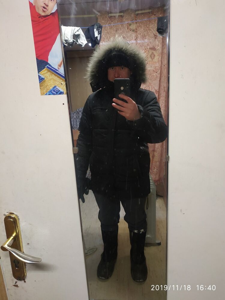  18526662  , 37 ,    