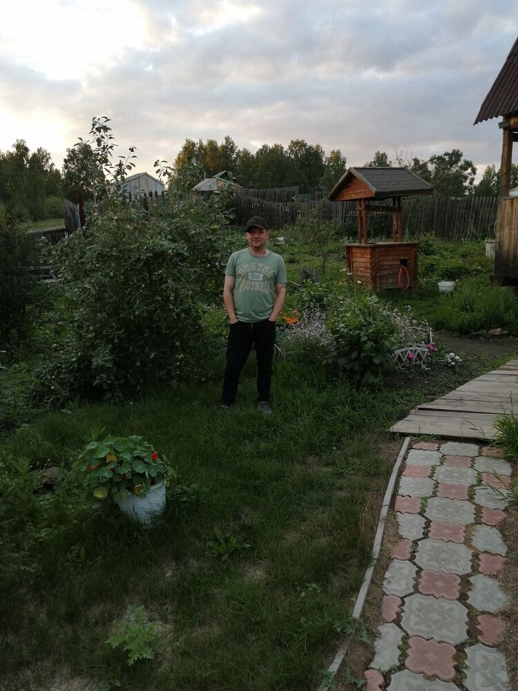  21043692  , 44 ,    