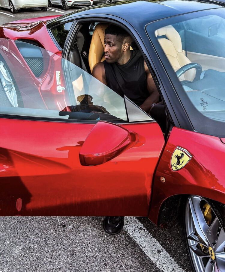  51968322  Johnny, 38 ,    