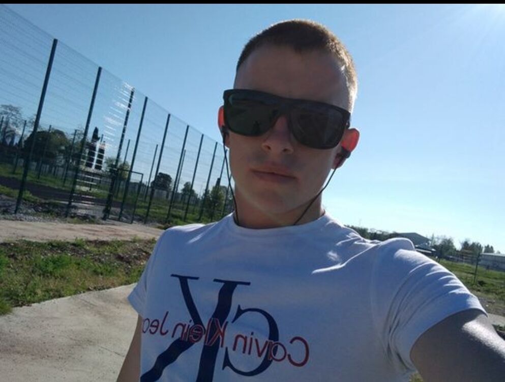 47011532  Ivan, 25 ,    