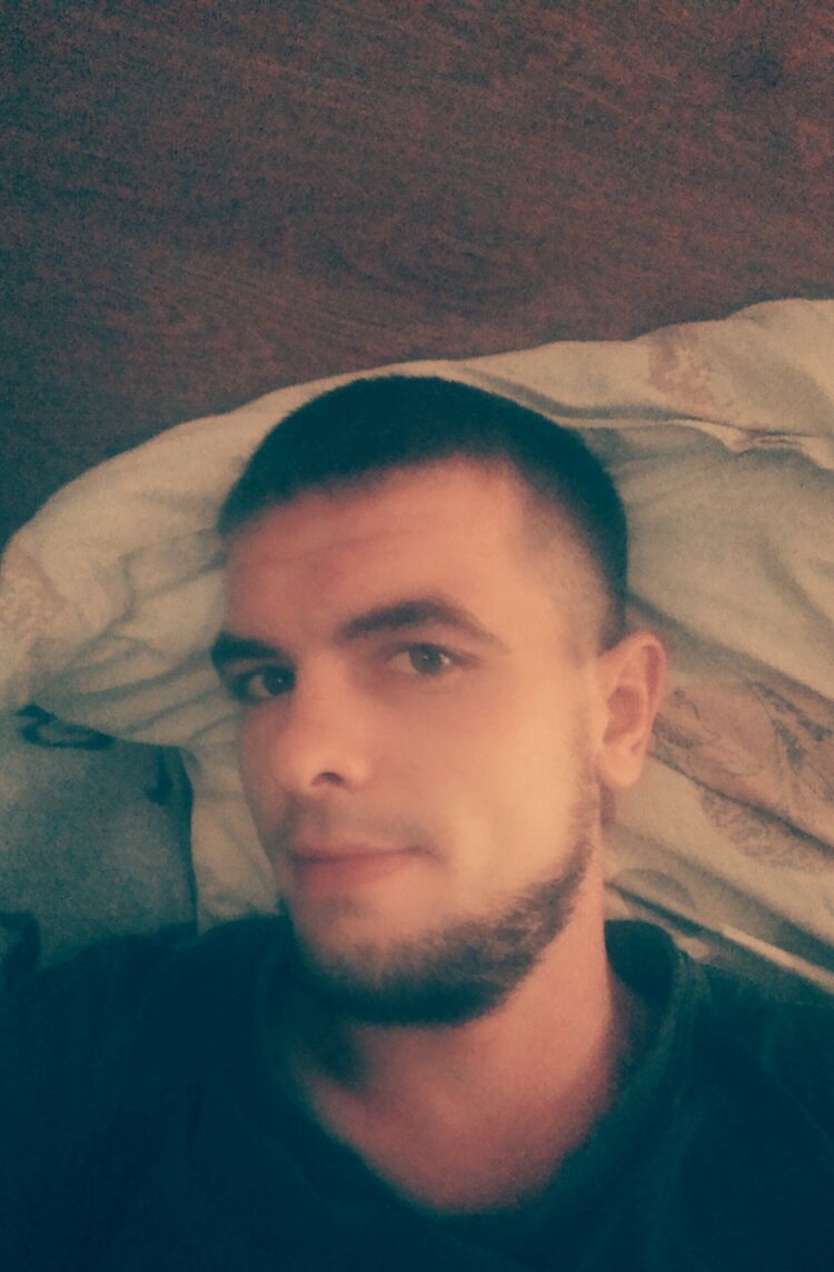  23957922  , 33 ,    
