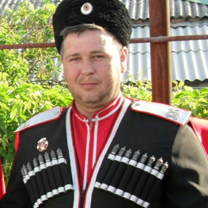  ,   Juriy, 44 ,   ,   , c 