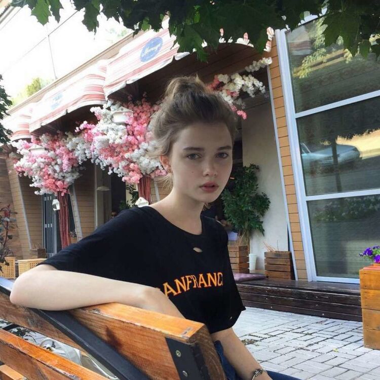 ���� 18882242 ������� Victoria, 25 ���, ���� ���������� � �����