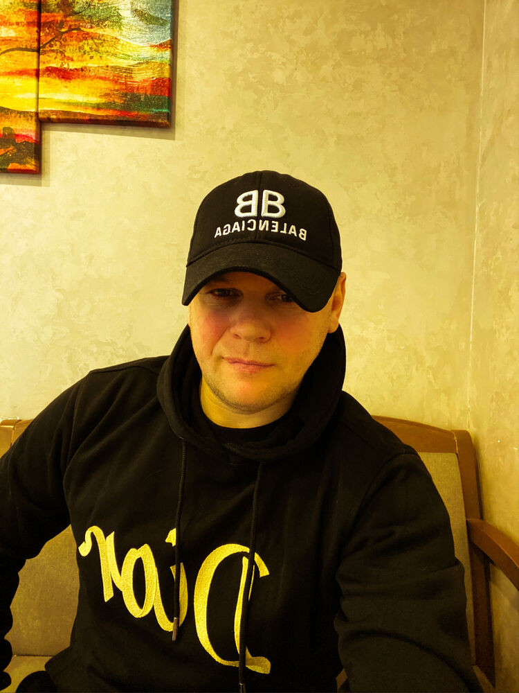 ���� 42563542 ������� FERRARI, 40 ���, ���� ���������� � �����-����������