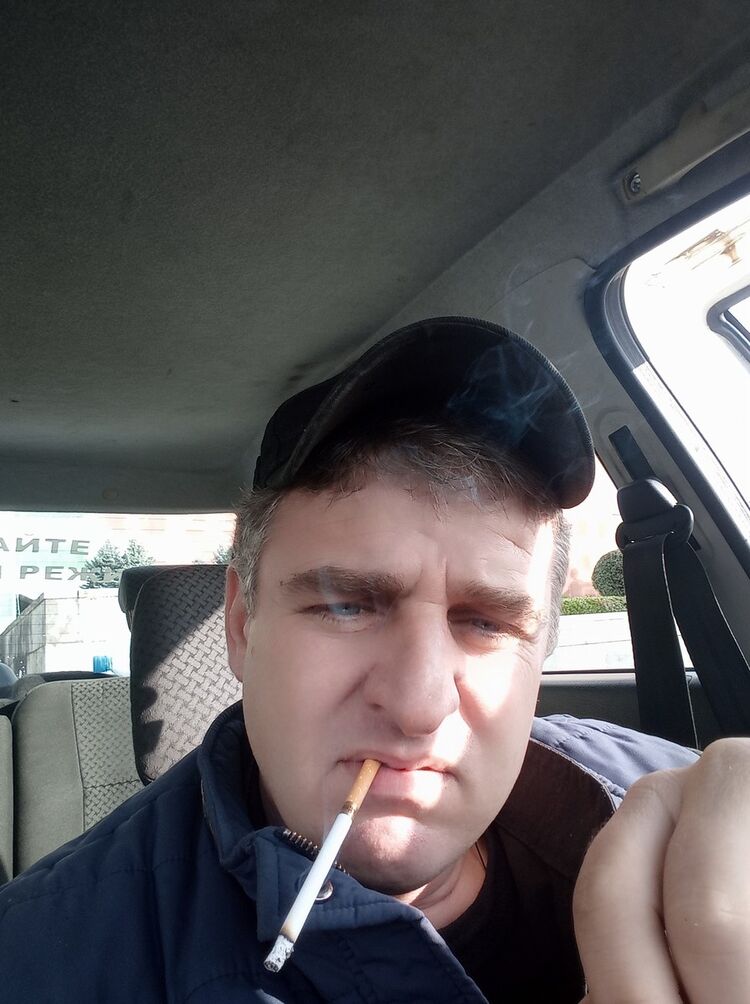  18583972  Aslan, 42 ,    