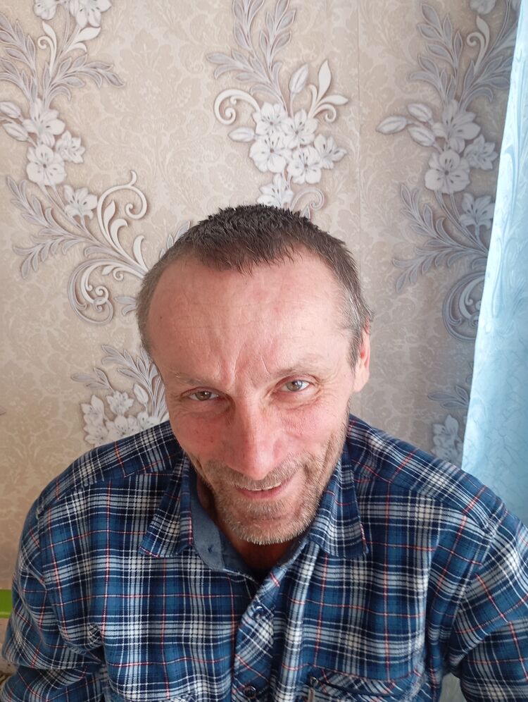  49642922  , 45 ,    