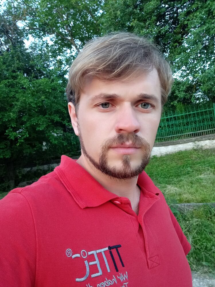  ,   Pavel, 35 ,   ,   , c , 