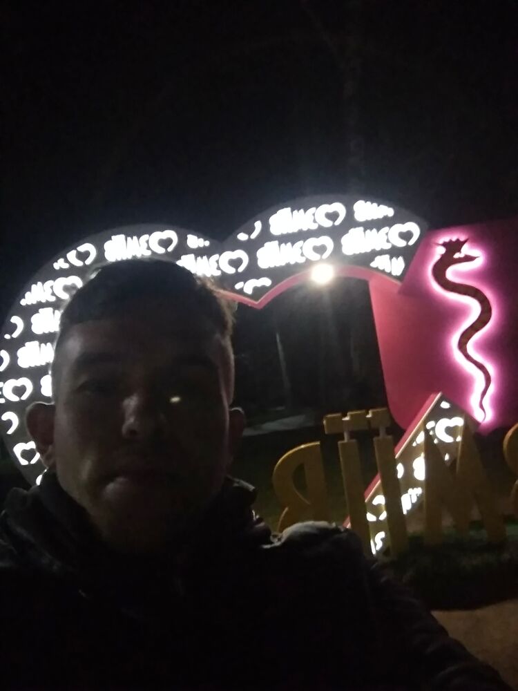  22708122  , 32 ,    
