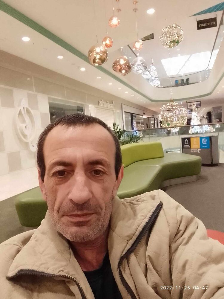 44096502  , 54 ,    