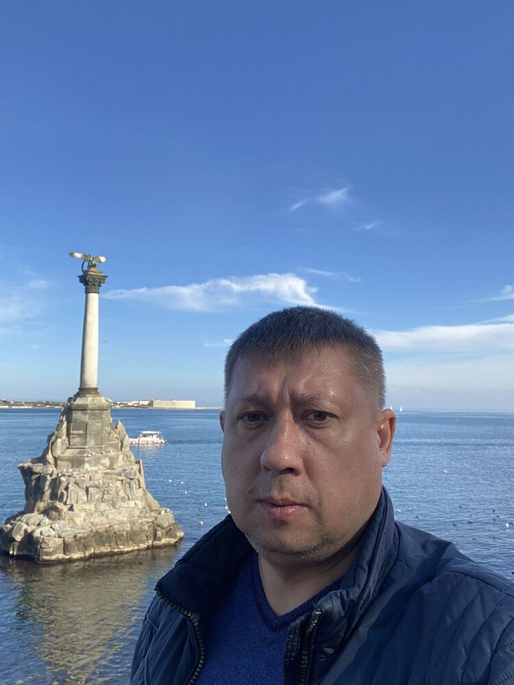  ,   Sergey, 49 ,   ,   