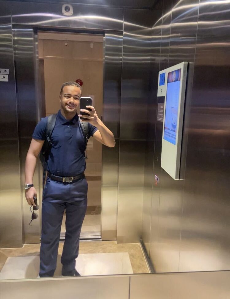  48602562  Pedro, 23 ,    Brier