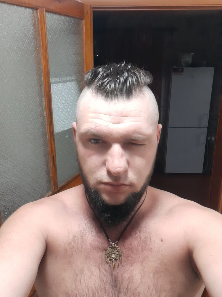 ,   Denis, 25 ,   ,   
