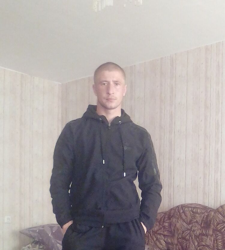  24039962  DmiTRii, 32 ,    