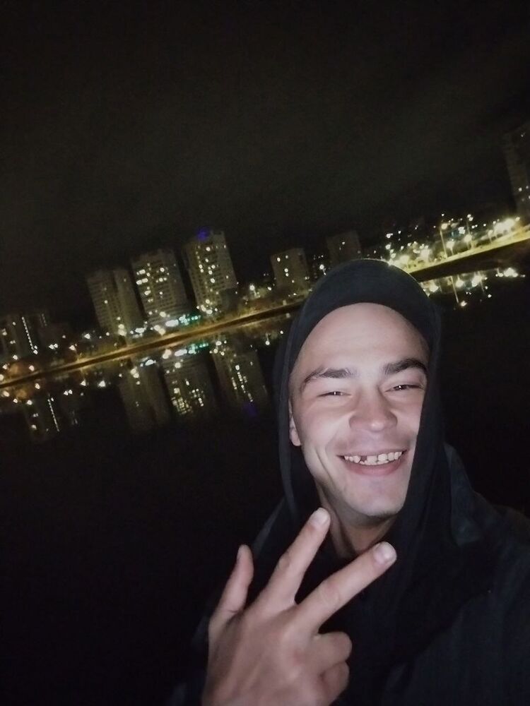  48745332  , 33 ,    