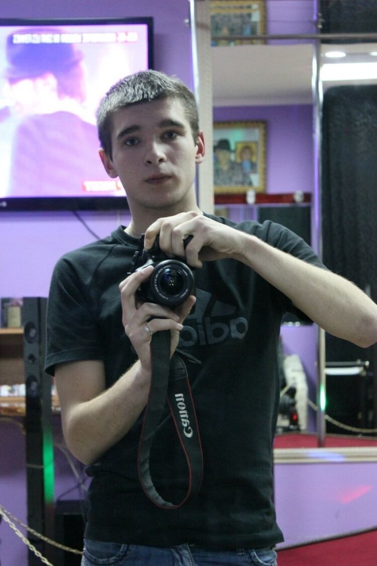  6116152  Artem, 33 ,    