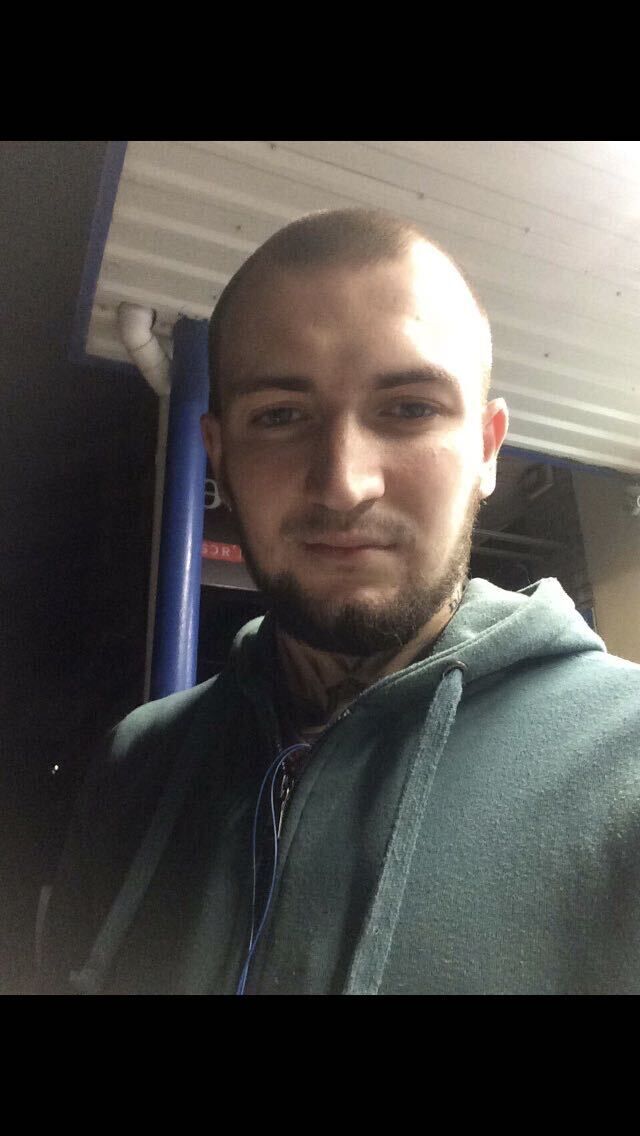  22837692  , 30 ,    