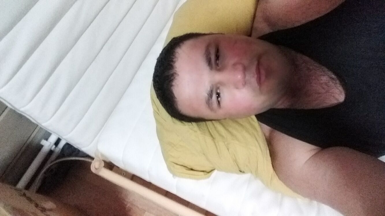  39048622  Vohid, 38 ,    