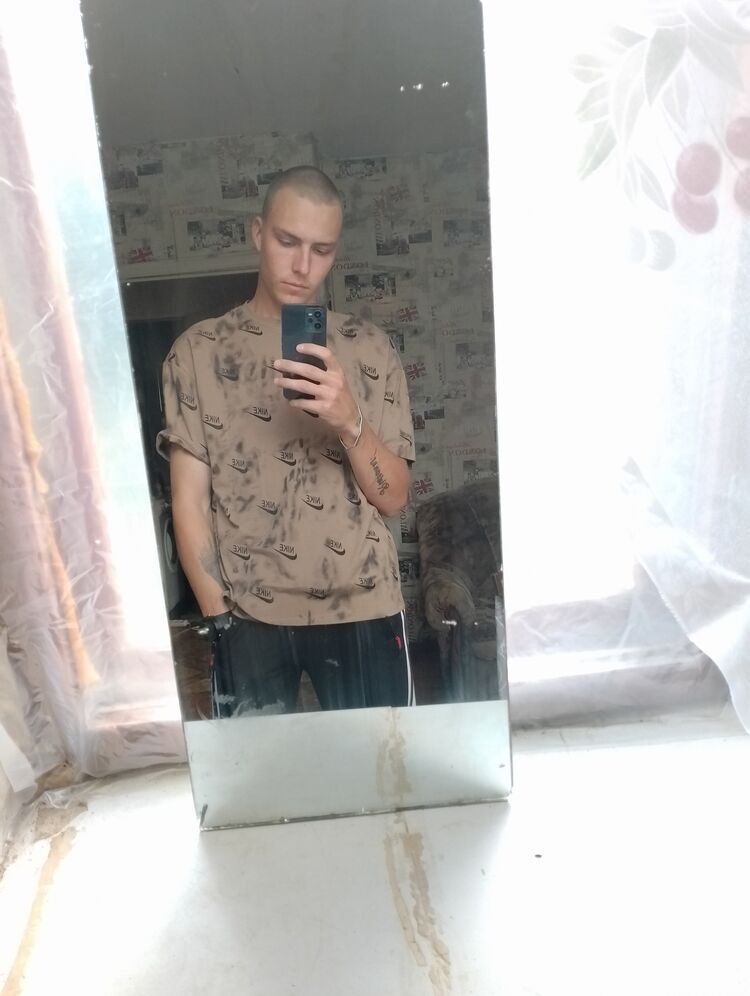  44683262  , 20 ,    