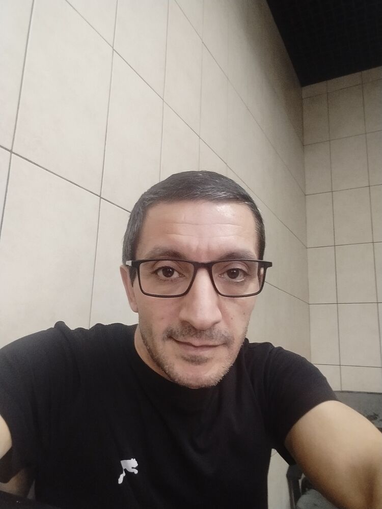  49739702  , 46 ,    