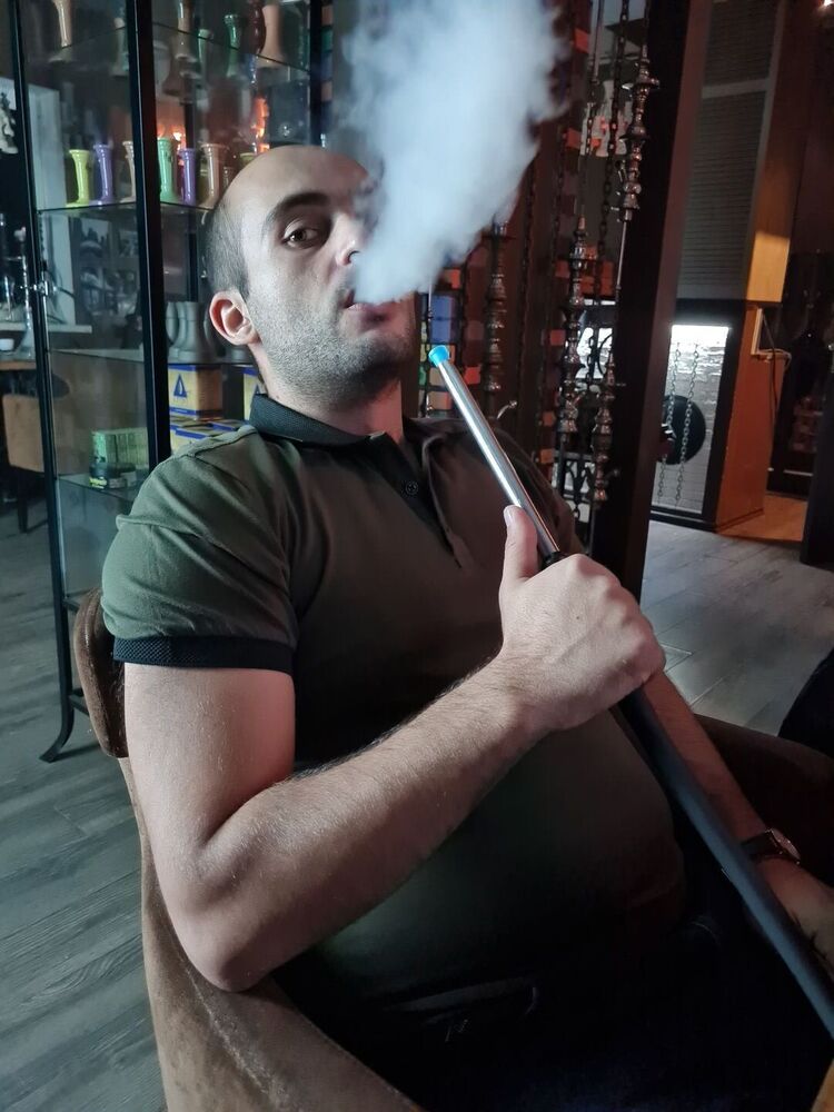  54246502  Arsen, 31 ,    