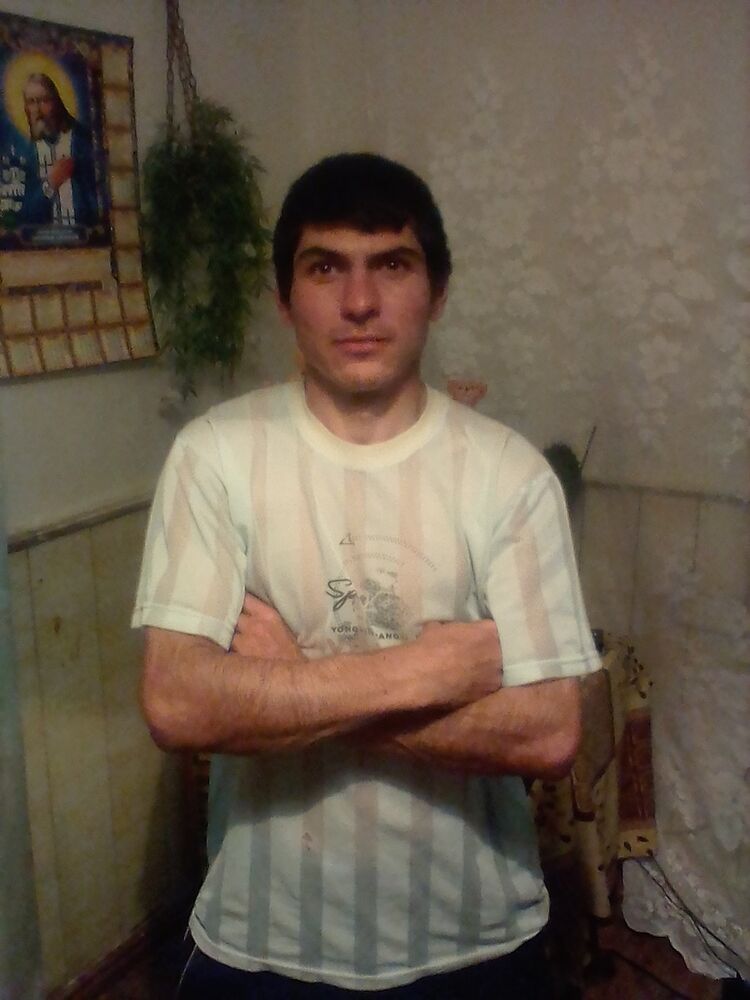  18612742  , 32 ,    --