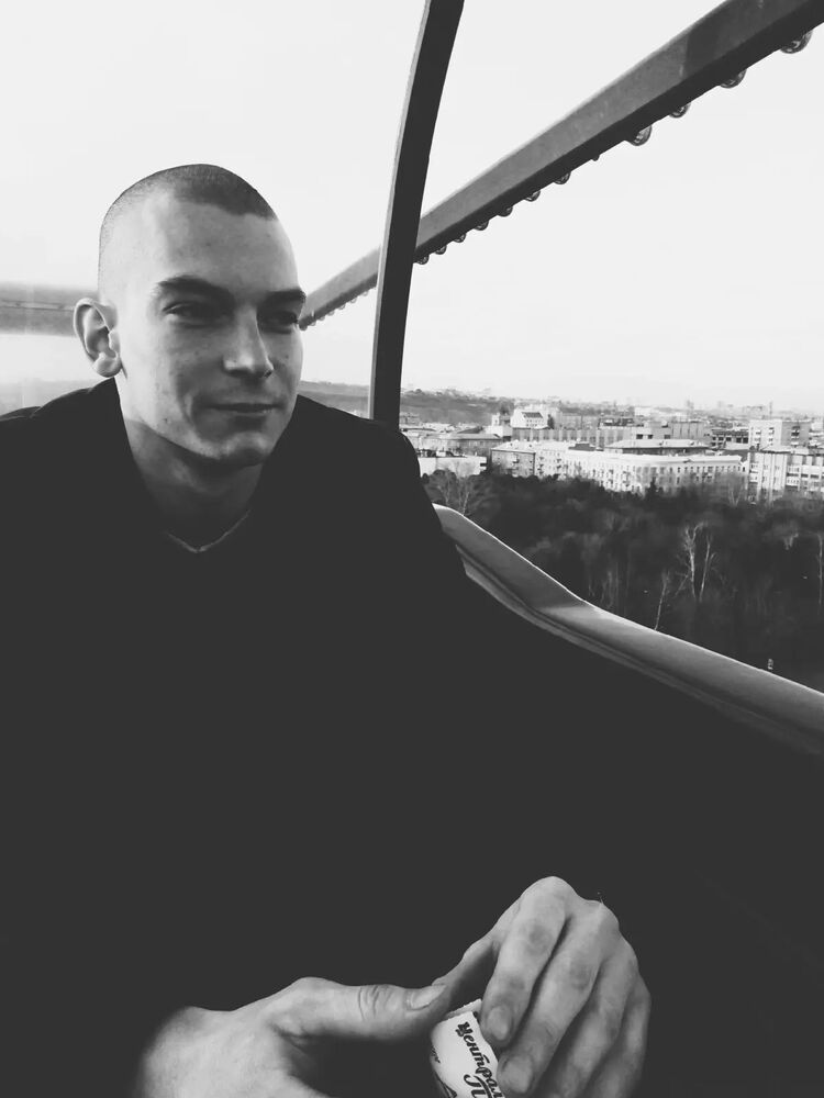  29884292  Dima, 31 ,    