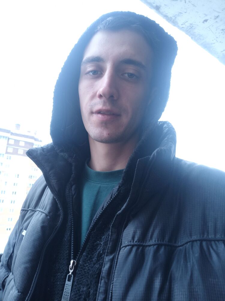  48846782  , 28 ,    -