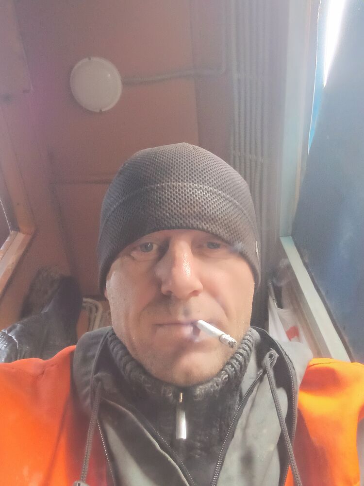  46633142  , 45 ,    