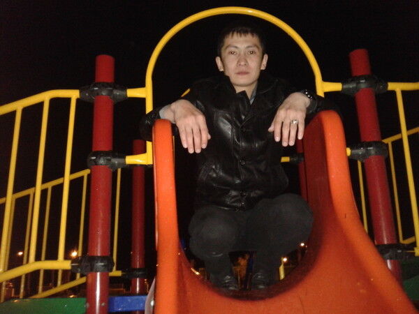  4952962  Kazbek, 38 ,    