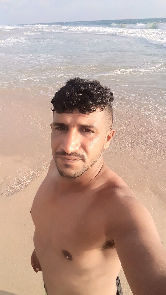 21112672  Abed, 36 ,    Algaida
