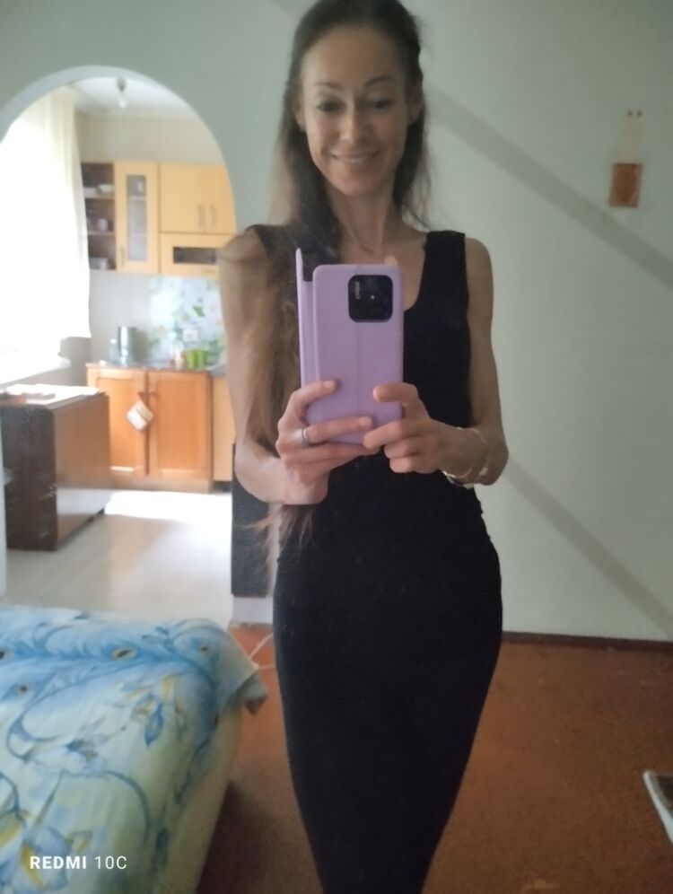  44468152  Natalia, 45 ,    