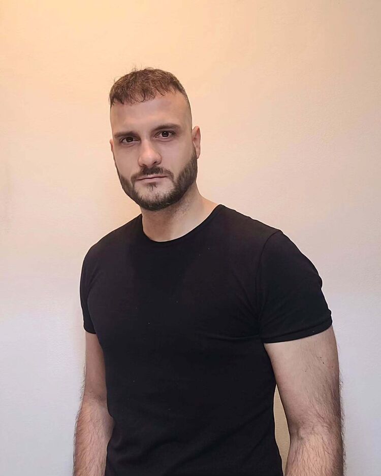  48338122  , 37 ,    