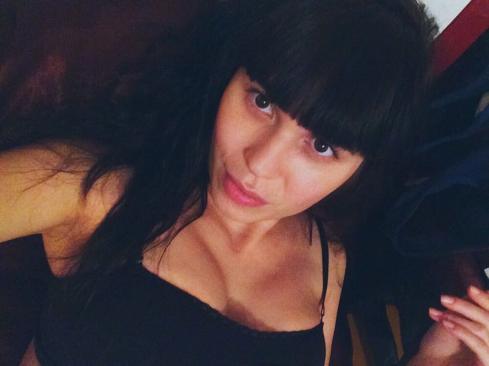  28181282  , 33 ,    