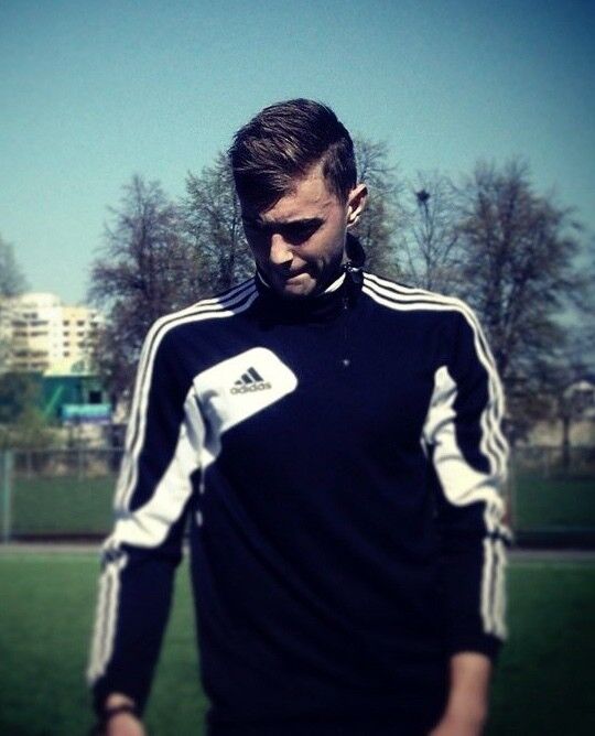  10780282  No name, 32 ,    