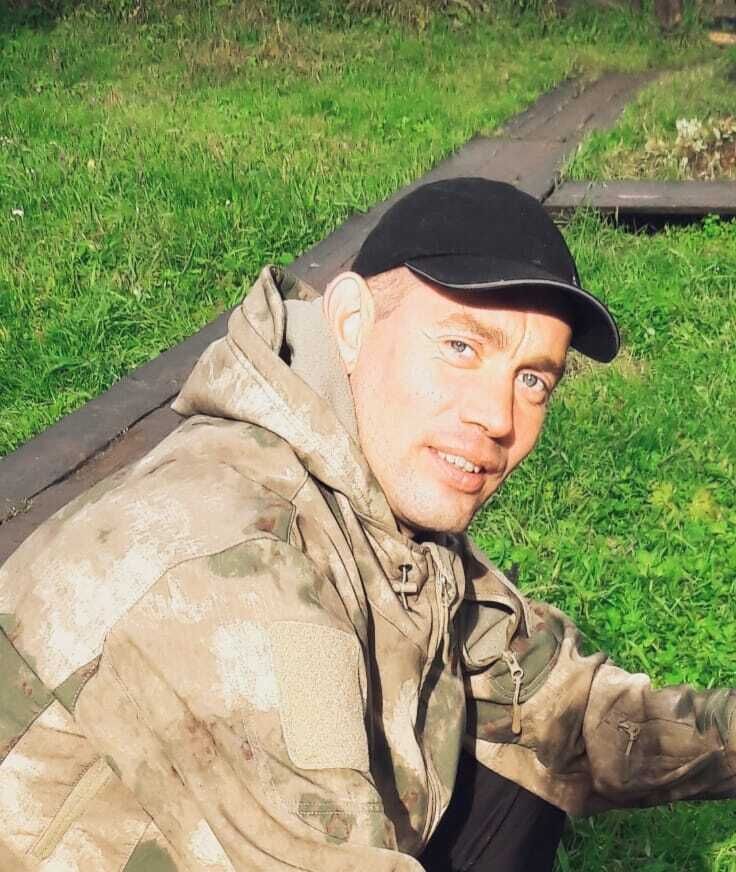  32568382  Valeriy, 42 ,    