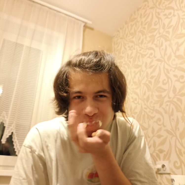  47572122  , 21 ,    