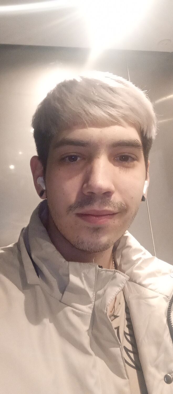  39874662  Ilia, 26 ,    