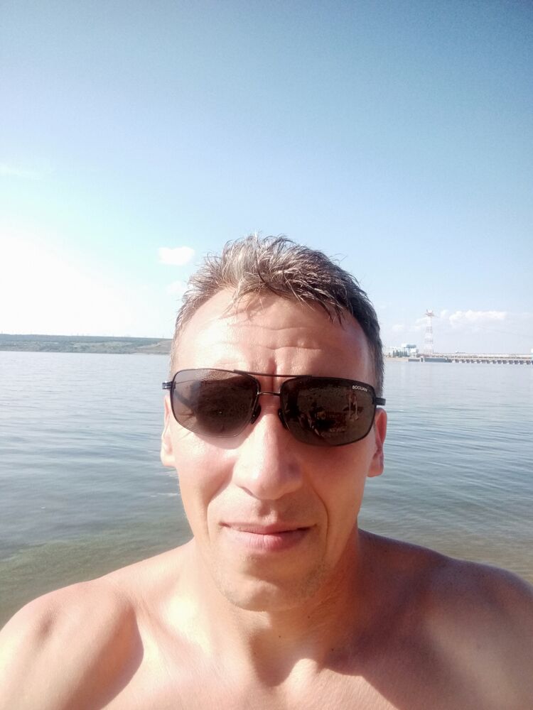  26237832  Rais, 48 ,    