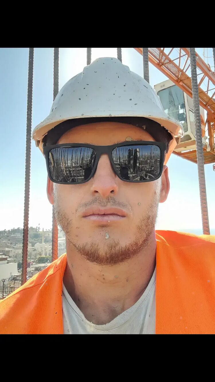  45673422  Cristian, 29 ,    Tel Aviv-Yafo