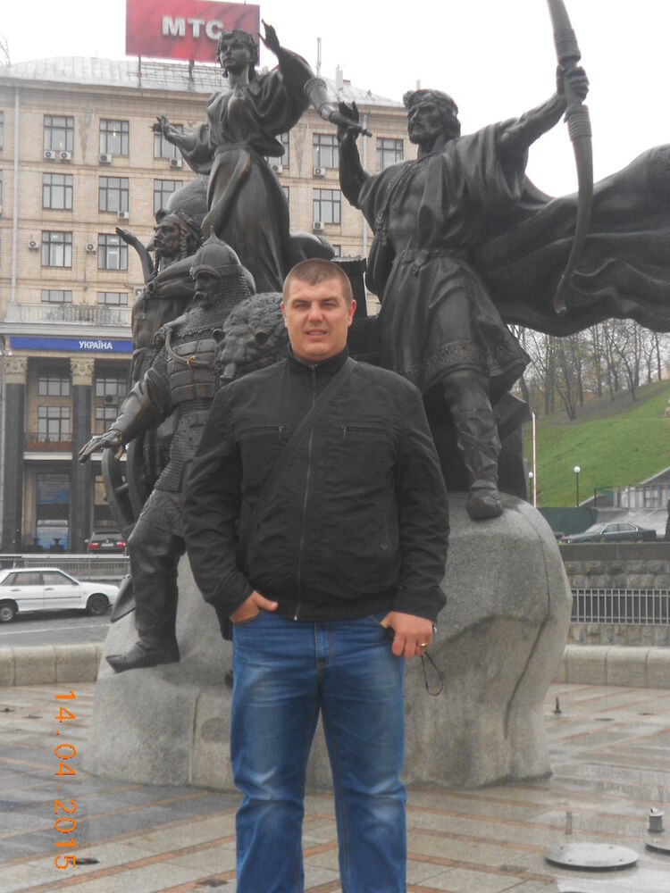  8744482  VELL, 41 ,    