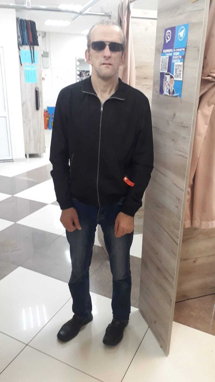  44045972   , 52 ,    