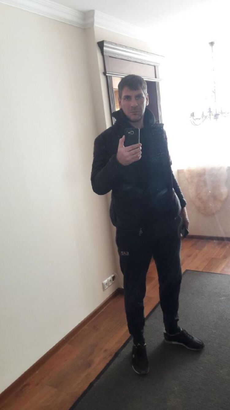  38830222  , 44 ,    