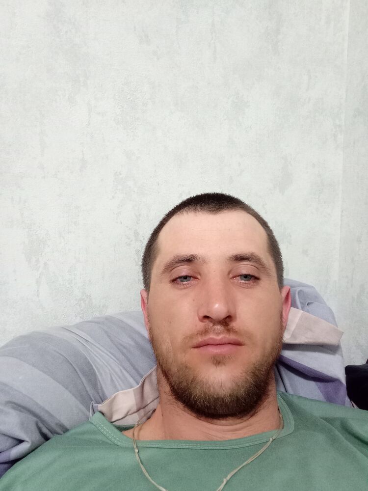  50938352  Maks, 31 ,    