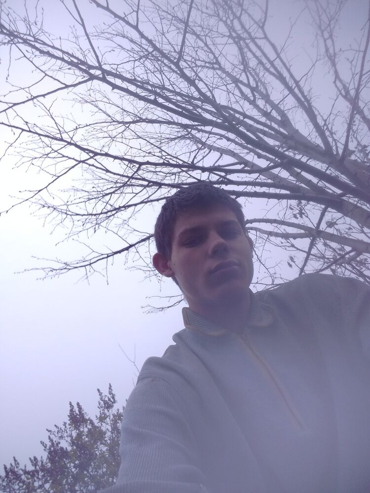  15760882  Vlados, 26 ,    