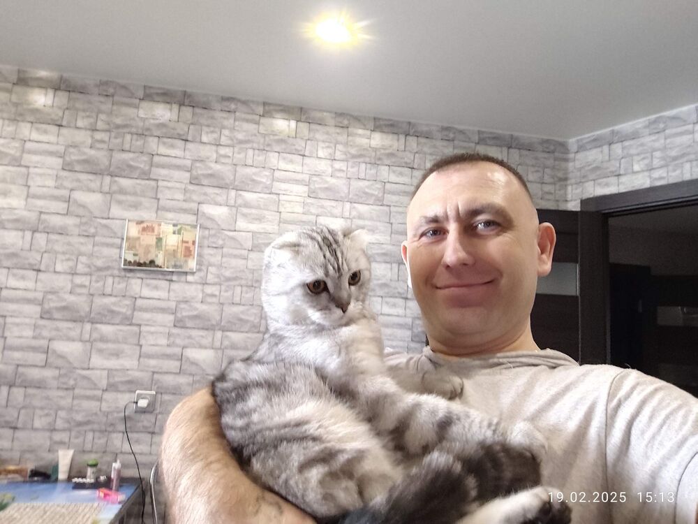  49999692  Leonid, 43 ,    