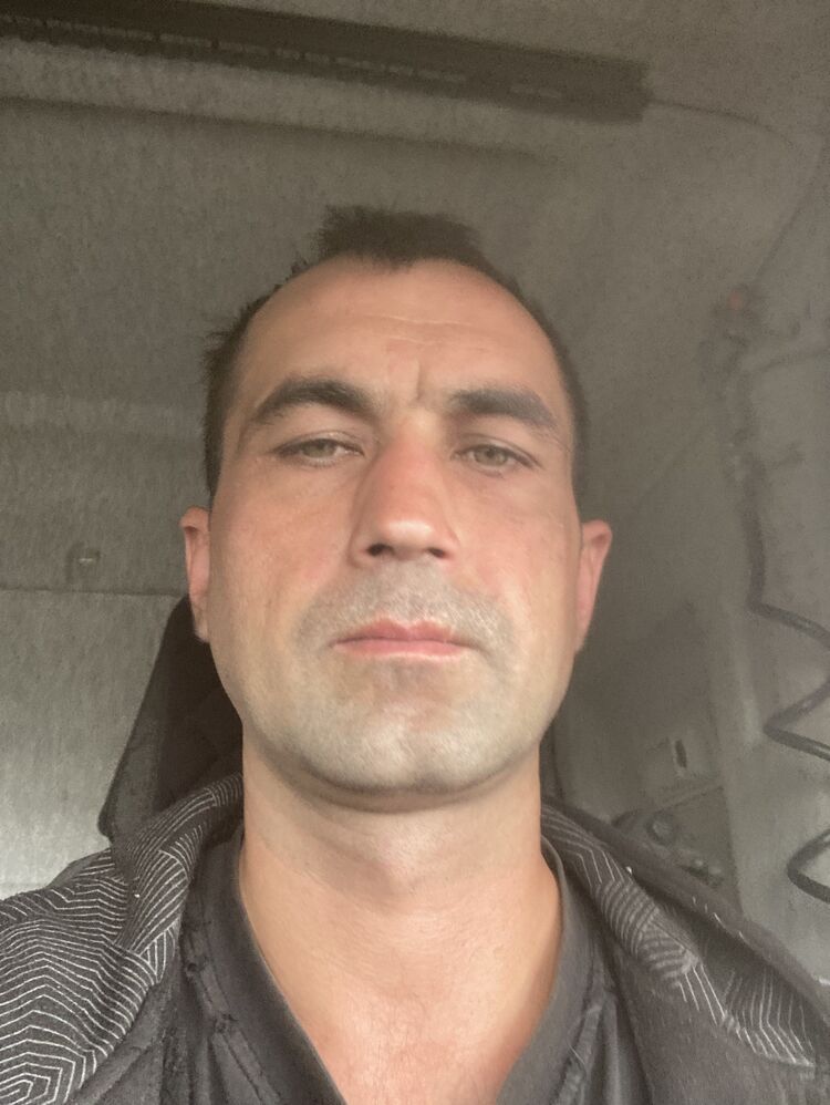  37574362  , 35 ,    