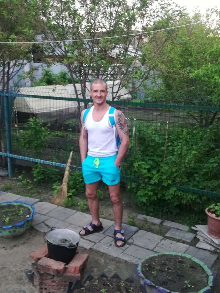  27055922  Denis, 84 ,    
