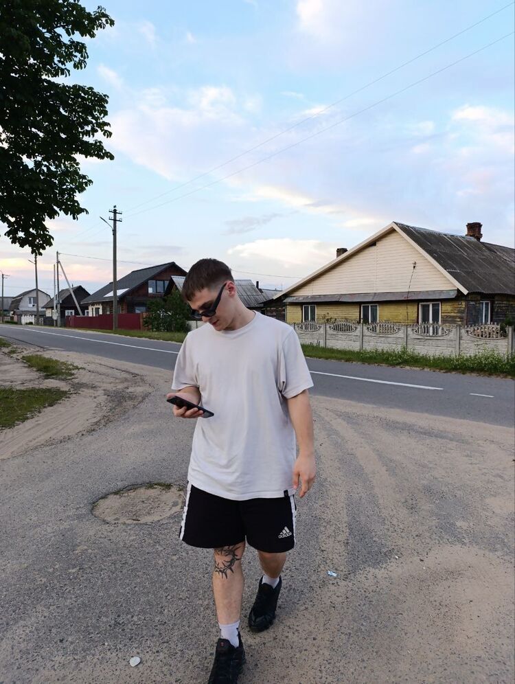  53058642  , 18 ,    