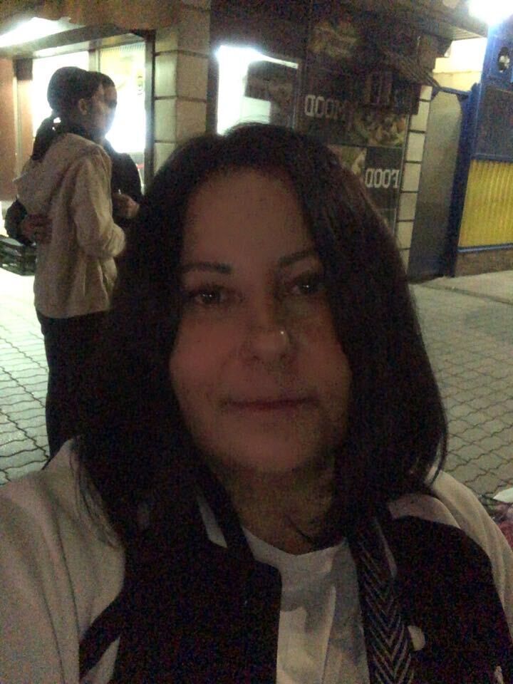  39586582  , 42 ,    --